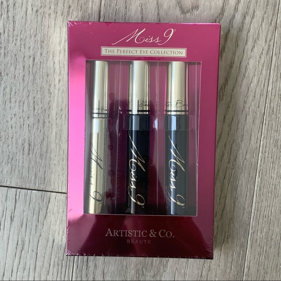 Artistic & Co Miss 9 Mascara collection